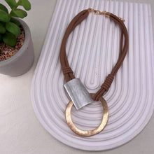 Load image into Gallery viewer, Two Tone Short Statement Necklace