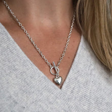 Load image into Gallery viewer, T-Bar & Heart Necklace