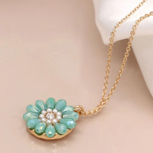 Load image into Gallery viewer, Aqua Bead Daisy Necklace With Pearls