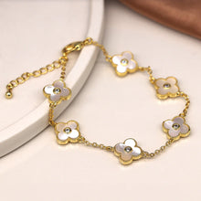 Load image into Gallery viewer, Quatrefoil Bracelet