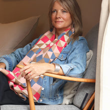 Load image into Gallery viewer, Blue & Pink Mix Triangle Print Scarf