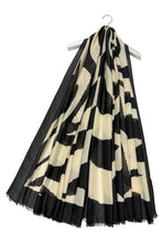 Load image into Gallery viewer, Graphic Heart Swirl Print Scarf