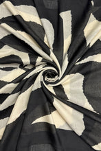 Load image into Gallery viewer, Graphic Heart Swirl Print Scarf