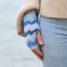Load image into Gallery viewer, Blue & Grey Mix Chevron Wrist Warmers