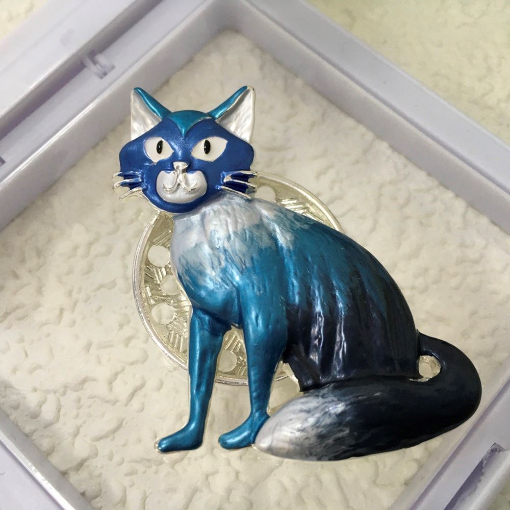 NEW! Cat Magnetic Brooch