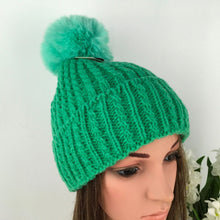 Load image into Gallery viewer, Knitted Pom Pom Hat
