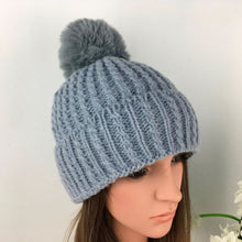 Load image into Gallery viewer, Knitted Pom Pom Hat
