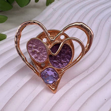 Load image into Gallery viewer, Heart Magnetic Brooch
