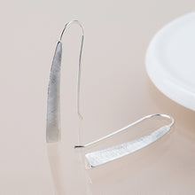 Load image into Gallery viewer, Brushed Tri-Edged Drop Earrings
