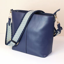 Load image into Gallery viewer, Navy Vegan Leather Shoulder Bad With Zig Zig Strap
