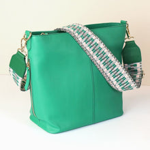 Load image into Gallery viewer, Emerald Green Vegan Leather Shoulder Bad With Zig Zig Strap
