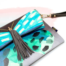 Load image into Gallery viewer, Papillon Mini Butterfly Crossbody / Clutch Bag
